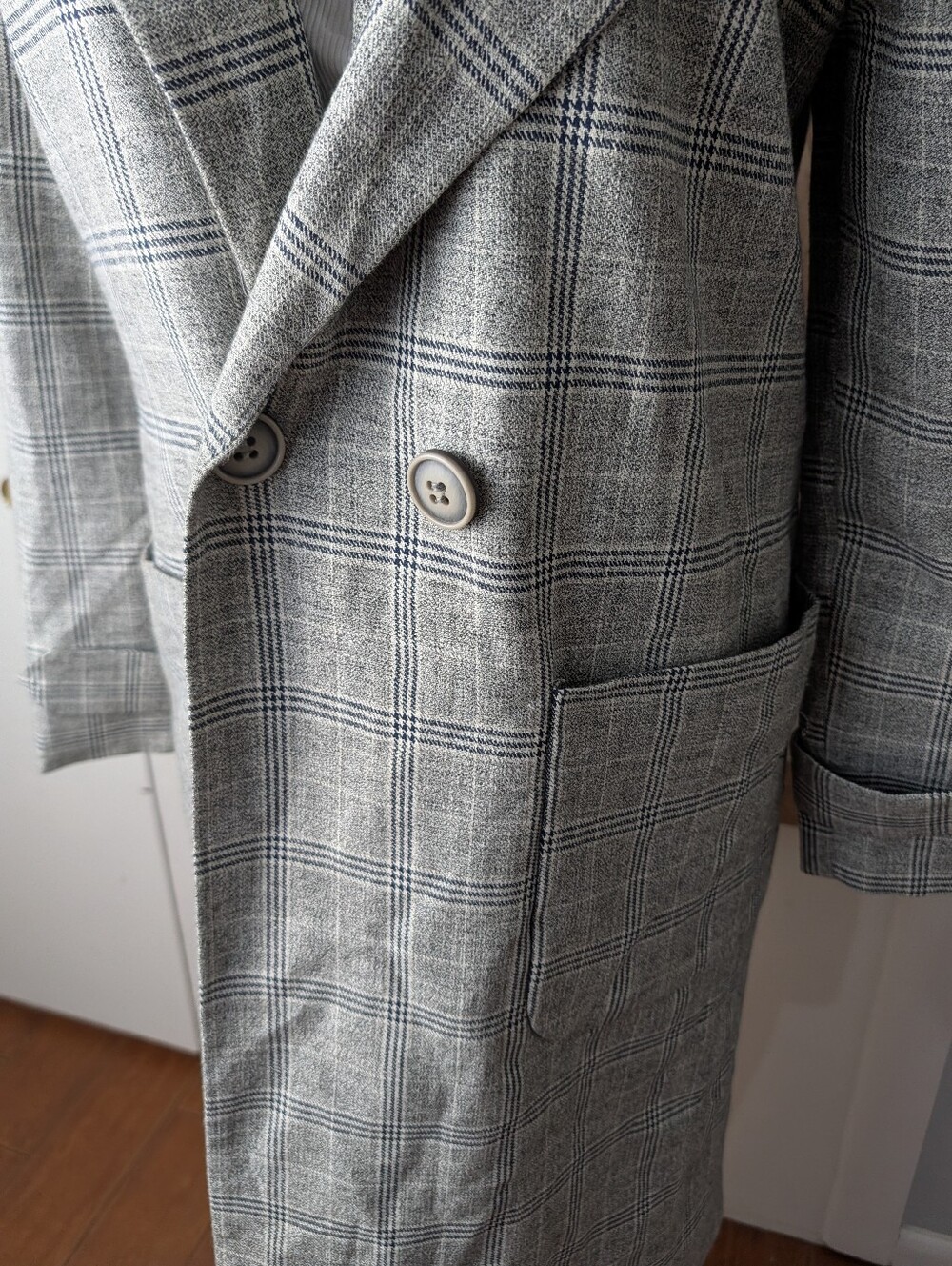 LOB Gray Plaid Long Women's Coat - Classic Tailored Overcoat Size XS 44"Length - Picture 3 of 10